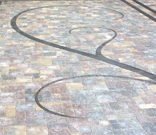 Courtyard Stone & Landscape Paver Inlay